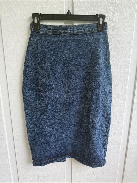 Dresses & Skirts - THE vintage Dark Blue Denim Pencil Skirt